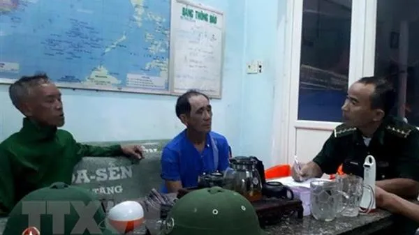 Liên tiếp hai vụ cứu hộ tàu cá ngư dân gặp nạn trên biển