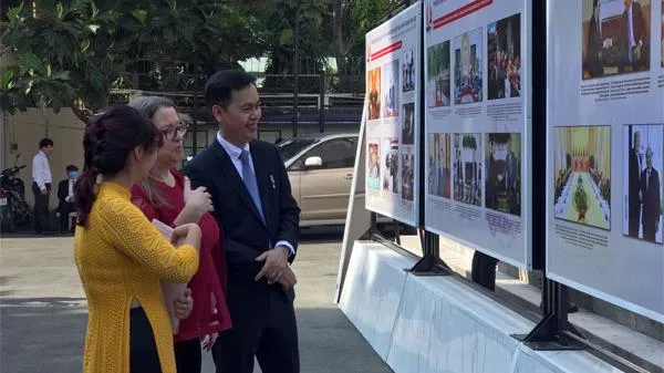 Trưng bày “Một số tài liệu lưu trữ và hình ảnh về quan hệ Việt Nam – Hoa Kỳ giai đoạn 1995-2020”