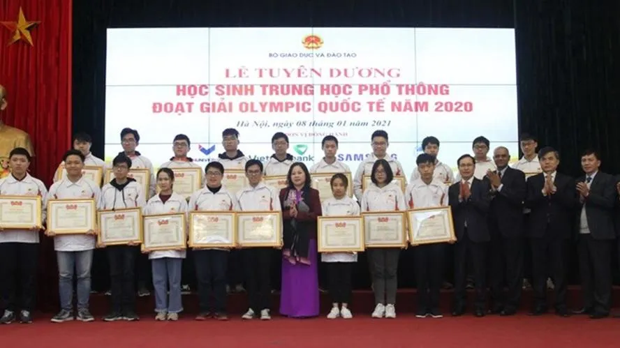 Tuyên dương học sinh Việt Nam đoạt các giải Olympic quốc tế năm 2020