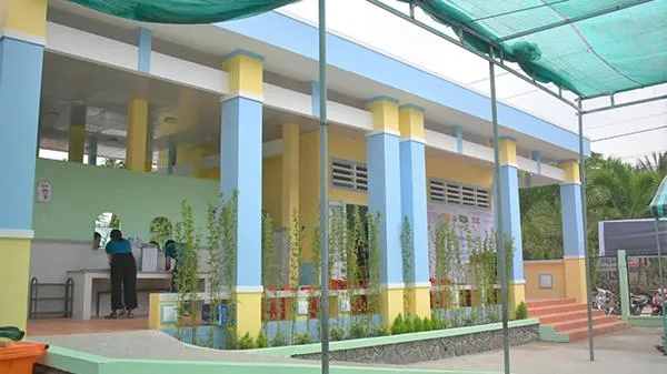 Xây trường học mới ở xã Kinh Cùng, huyện Phụng Hiệp, Hậu Giang