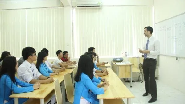 Tuyển sinh 2021: Đại học Ngân hàng TPHCM tuyển sinh 3.250 chỉ tiêu theo 5 phương thức