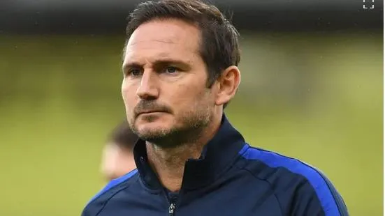 William Gallas lo sợ Chelsea sa thải Frank Lampard