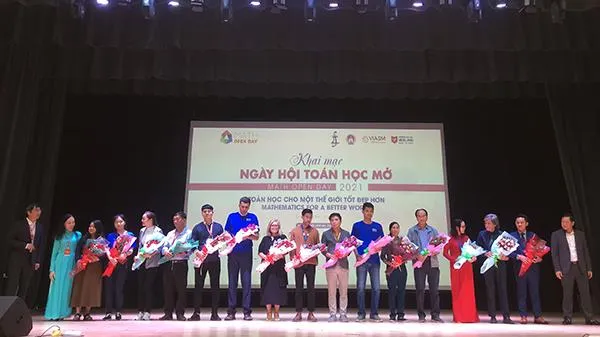 Ngày hội Toán học mở 2021: Toán học cho một Thế giới tốt đẹp hơn - Mathematics for a Better World