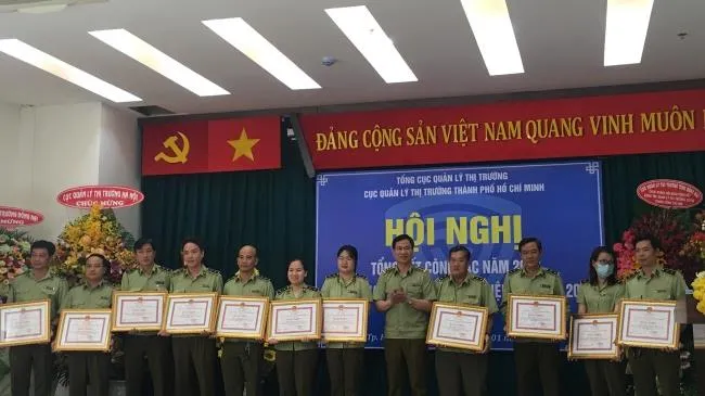 Tình hình buôn lậu, gian lận thương mại dự báo tăng trong năm 2021