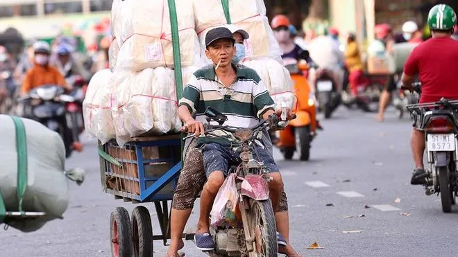Nghiên cứu thông tin “Thu hồi xe cũ nát: Bàn nhiều, làm ít”