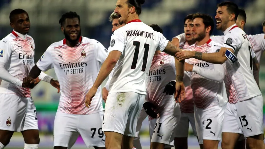 Kết quả bóng đá hôm nay 19/1: Ibrahimovic lập cú đúp, AC Milan giữ ngôi đầu Serie A