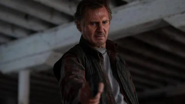“Tay xạ thủ” Liam Neeson hạ bệ “Wonder Woman 1984” tại phòng vé Mỹ
