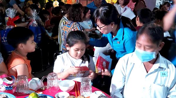 Công nhân Thành phố đón “Tết sum vầy” năm 2021