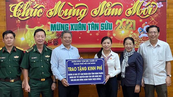 TPHCM hỗ trợ tỉnh Bình Phước gần 900 triệu đồng để chăm lo Tết