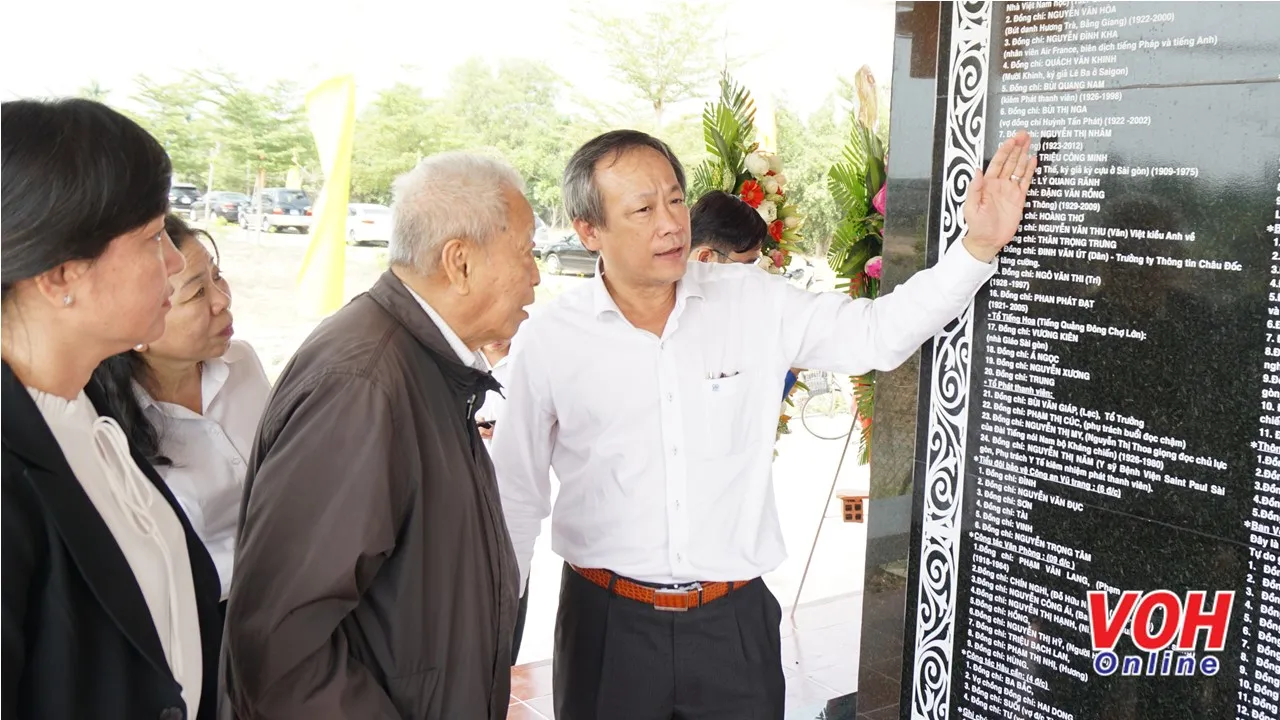 Khánh thành Nhà bia tưởng niệm Đài phát thanh Sài Gòn - Chợ Lớn tự do tại Mộc Hóa, Long An