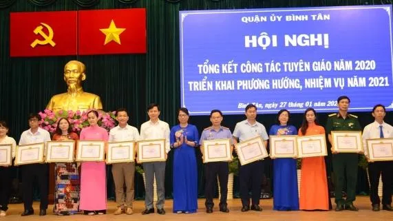 Quận ủy Bình Tân tổng kết công tác tuyên giáo năm 2020