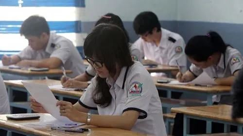 Hơn 90 học sinh Trường Bùi Thị Xuân nghỉ học phòng dịch