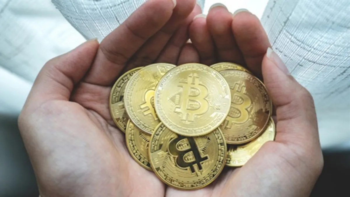 Giá Bitcoin hôm nay 2/2/2021: Giảm xuống 32.000 USD