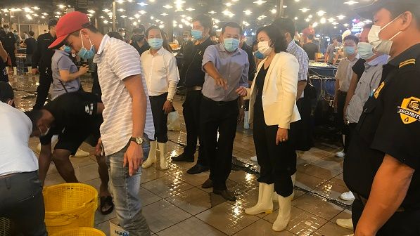 TPHCM: Nguồn hàng phục vụ Tết dồi dào