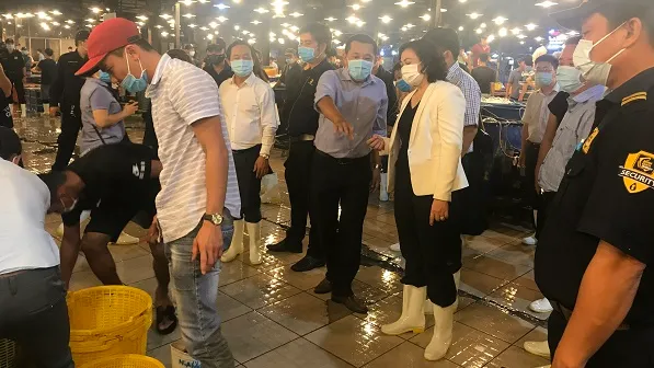 TPHCM: Nguồn hàng phục vụ Tết dồi dào