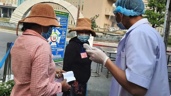 TPHCM: Bệnh nhân 1979 là nhân viên sân bay Tân Sơn Nhất đã đi những đâu trước khi phát hiện bệnh