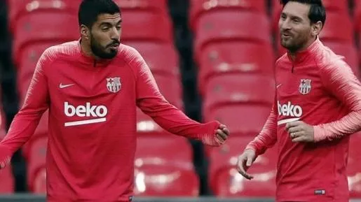 Messi bị lộ hợp đồng khủng, Suarez nói gì?