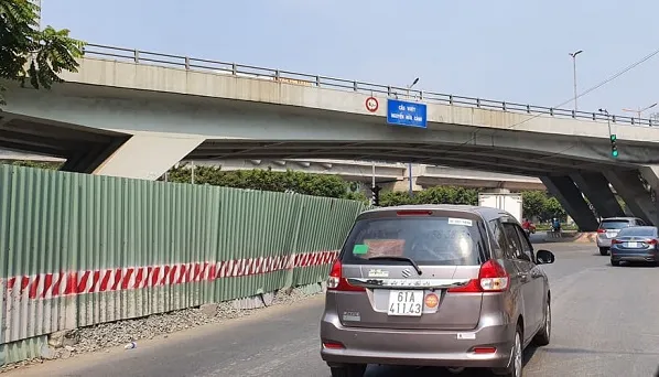 TPHCM: 62 rào chắn thi công duy trì dịp Tết Tân Sửu