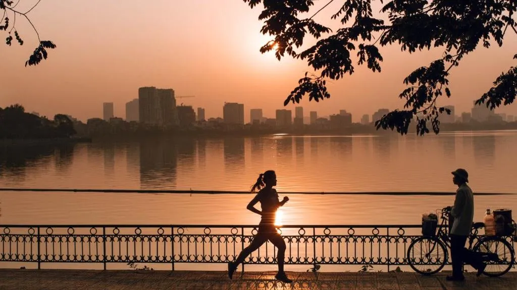 Phó Thủ tướng chỉ đạo thành phố Hà Nội xử lý nghiêm đối tượng sàm sỡ phụ nữ ở Hồ Tây