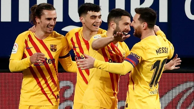 Barcelona kém ngôi đầu 2 điểm - Juventus tạm lên nhì bảng - Bayern hạ Dortmund