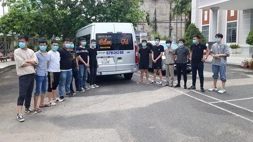 Bắt giữ nhiều đối tượng nghi xuất nhập cảnh trái phép