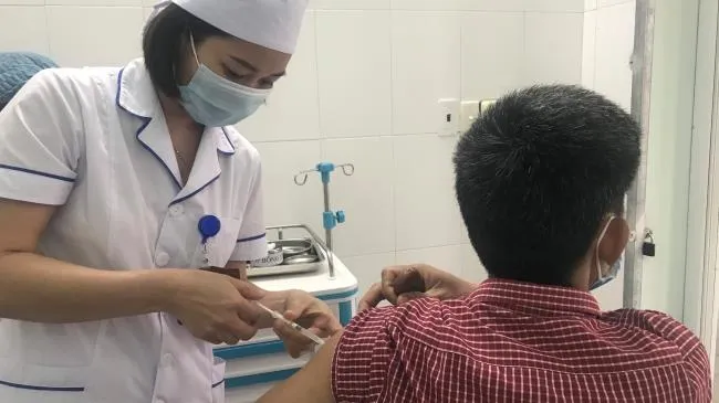 Hơn 20.000 người Việt tiêm vắc xin AstraZeneca