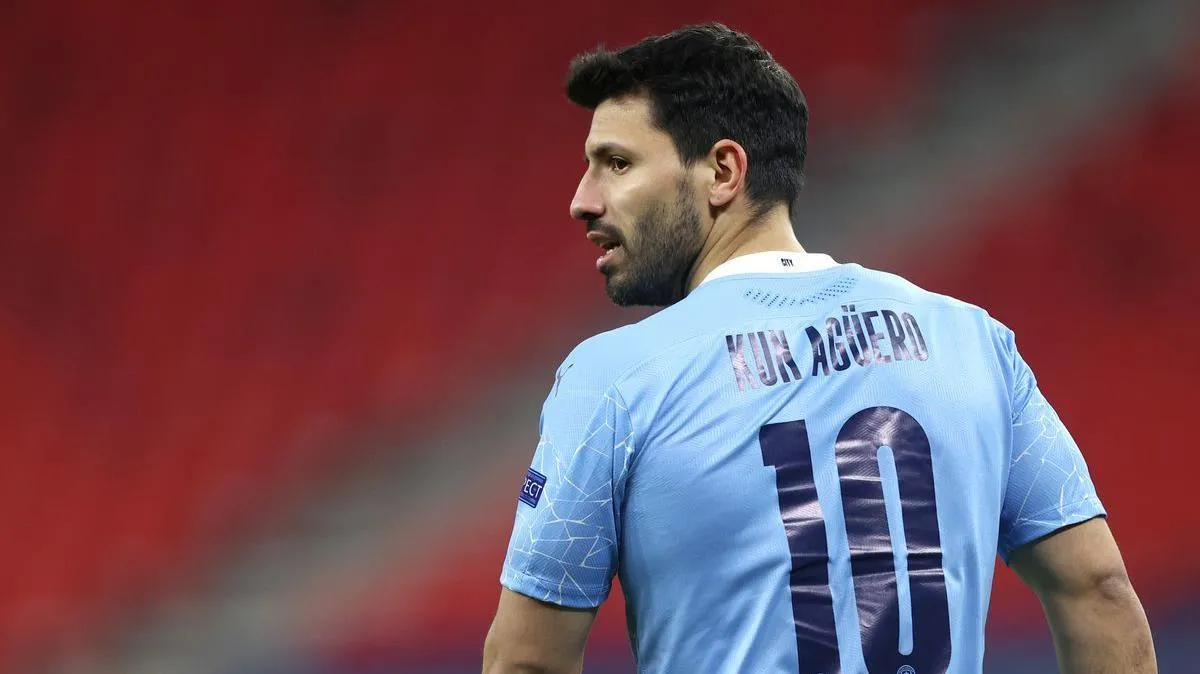 Chelsea gia nhập cuộc đua giành Sergio Aguero