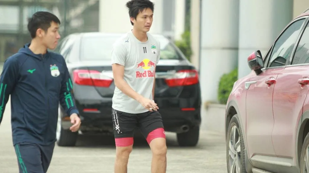 HAGL nhận tin dữ của Tuấn Anh trước trận gặp Viettel