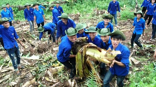 Bồi dưỡng cho thế hệ trẻ là xây dựng Đảng trong tương lai