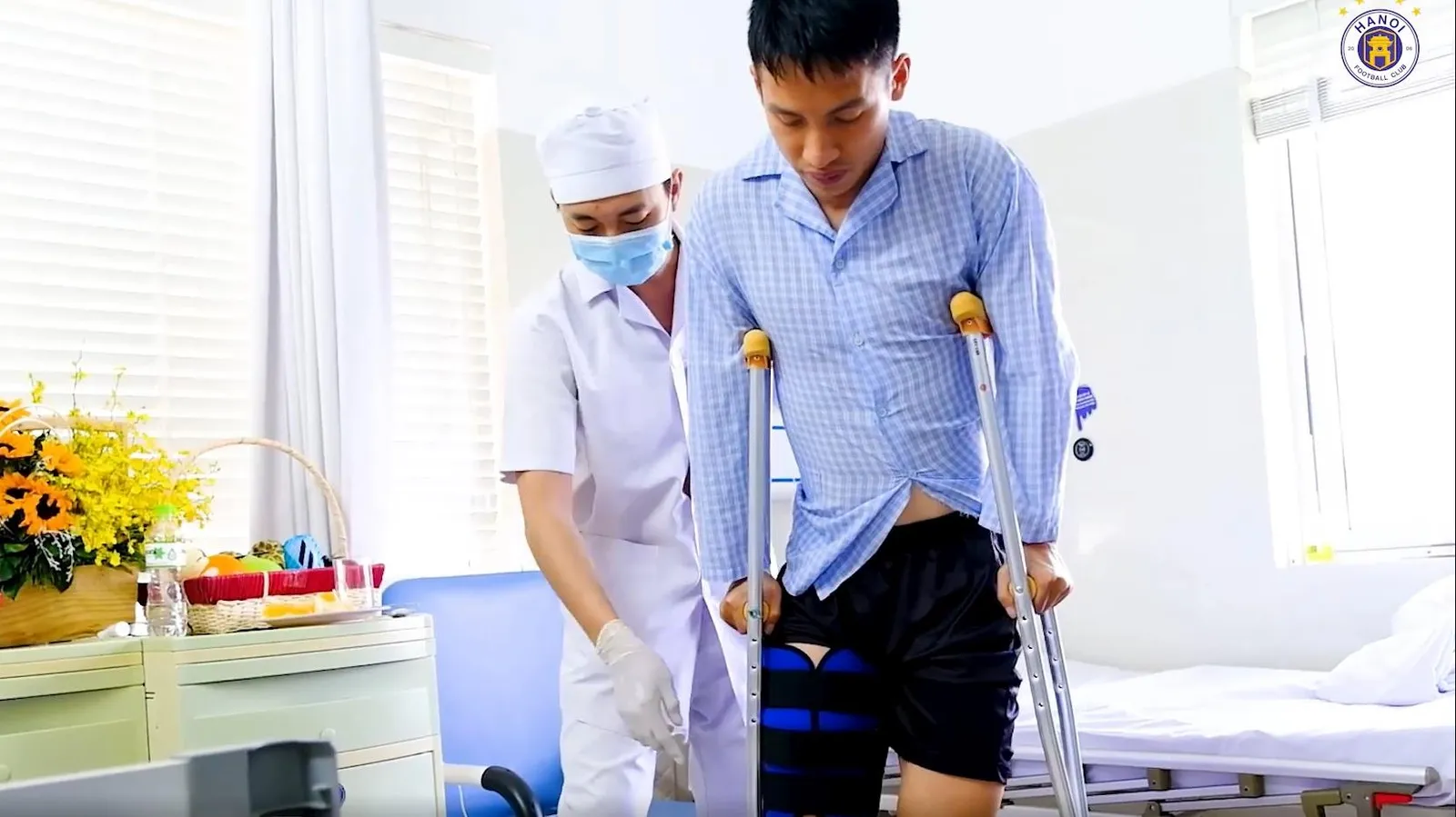 Hùng Dũng hồi phục thần tốc sau ca chấn thương gãy chân