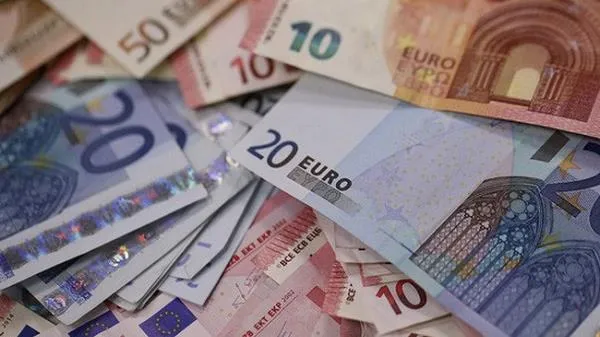 Tỷ giá ngoại tệ hôm nay 31/3/2021: Euro vẫn thấp, yên Nhật lực bán tăng