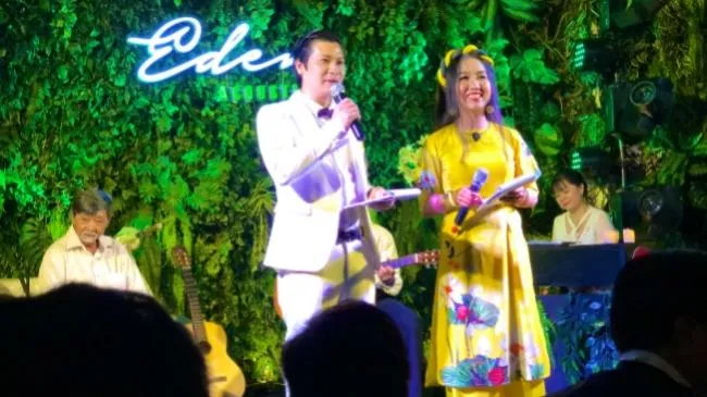 Đêm nhạc Hãy Yêu Nhau Đi gây quỹ mua vắc-xin chống dịch Covid-19