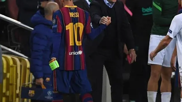 HLV Barca nói gì sau trận Siêu kinh điển?