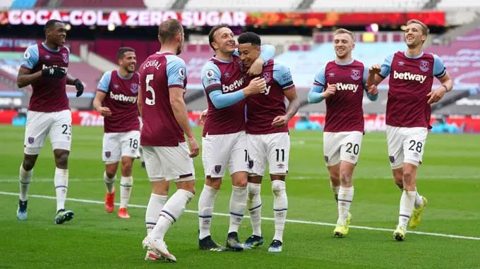 Đá bại Leicester, West Ham tái chiếm vị trí thứ tư trên BXH