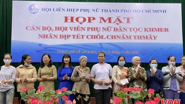 Gặp gỡ hội viên phụ nữ Khmer nhân dịp Tết cổ truyền Chôl Chnăm Thmây