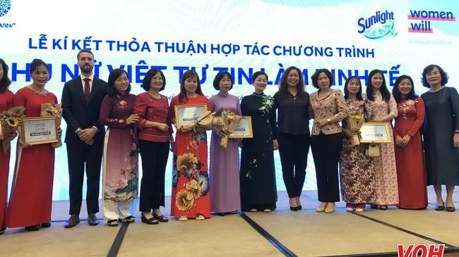 Trao 60 giải thưởng cho ý tưởng phụ nữ Việt tự tin làm kinh tế năm 2020