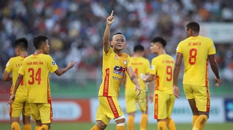 V-League 2021: Thanh Hóa vào Top 5 - Hà Tĩnh ra mắt ấn tượng với HLV mới