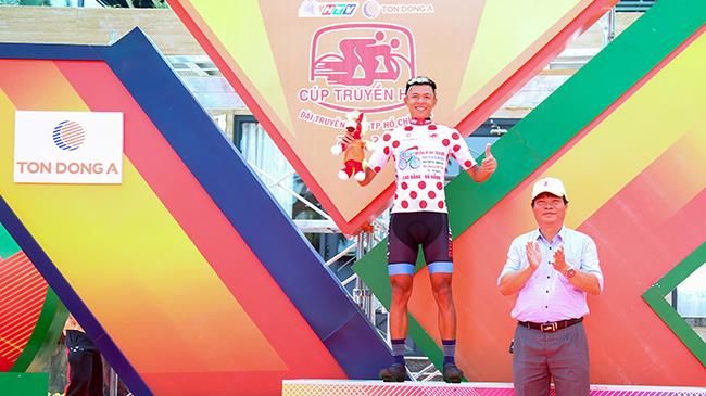 Chặng đua 12 giải xe đạp Cúp Truyền hình TPHCM: Nguyễn Trường Tài “xé” áo vàng