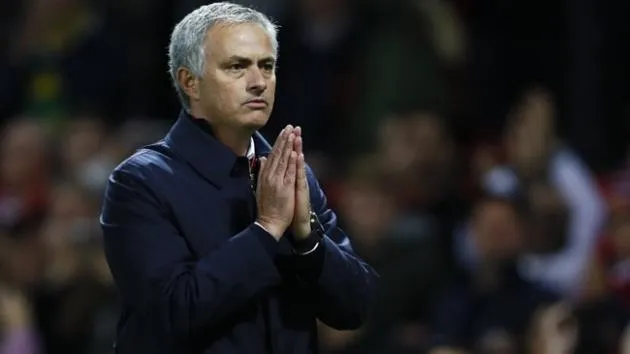 Tottenham chính thức sa thải HLV Jose Mourinho