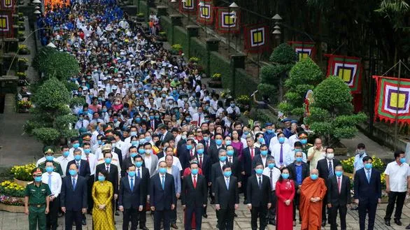 Lãnh đạo TPHCM cùng đông đảo người dân dự Lễ giỗ Quốc Tổ Hùng Vương