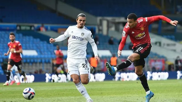 Ngoại hạng Anh 26/4: Hòa Leeds, MU kém Man City 10 điểm