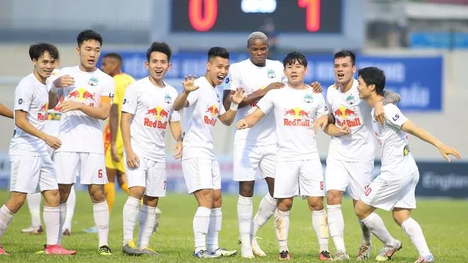 V-League 2021: HAGL thắng trận thứ 9 - Sài Gòn và Hải Phòng cùng thắng