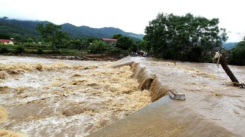 Dự báo thời tiết ngày mai 29/4: Nguy cơ xảy ra lũ quét, sạt lở đất vùng núi