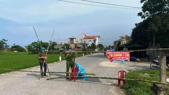 Hà Nam: Lập bệnh viện dã chiến 500 giường, cách ly y tế 1 thôn