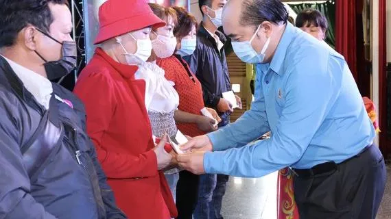Đảm bảo quyền và lợi ích chính đáng, hợp pháp cho người lao động