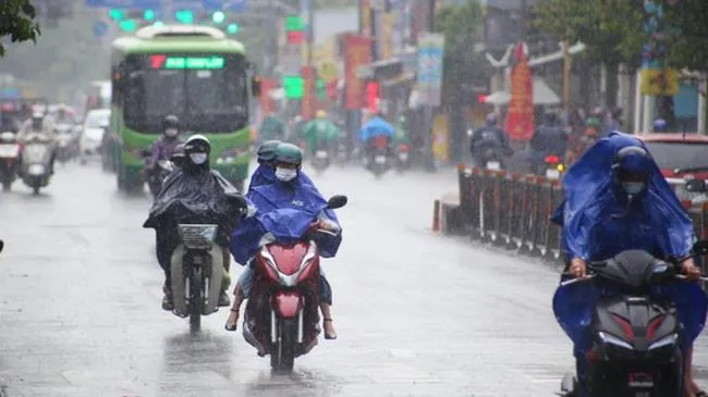 Dự báo thời tiết hôm nay 4/5/2021: Hà Nội ngày nắng, từ đêm nay có mưa to