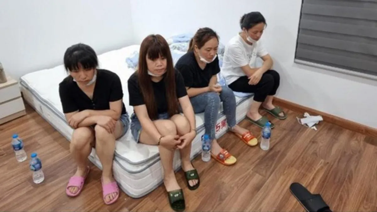 Tin tức pháp luật hôm nay 5/5/2021: 11 người Trung Quốc nhập cảnh trái phép cố thủ trong nhà