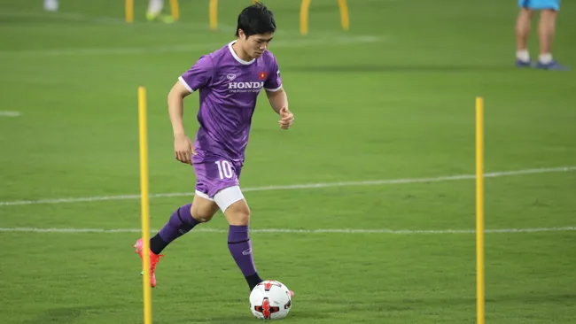 ĐT Việt Nam tập luyện buổi đầu chuẩn bị cho vòng loại World Cup 2022