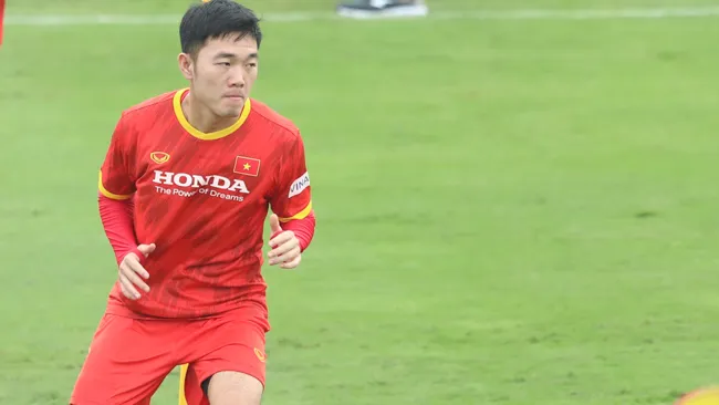 Lương Xuân Trường chia sẻ về sự cạnh tranh ở tuyến giữa ĐT Việt Nam