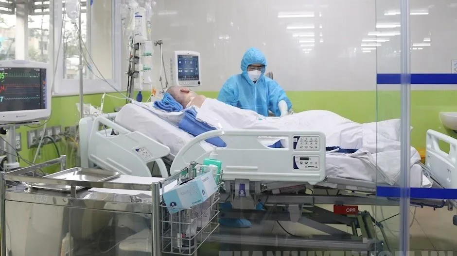4 bệnh nhân mắc Covid-19 nặng kèm theo nhiều bệnh nền đang được điều trị tích cực